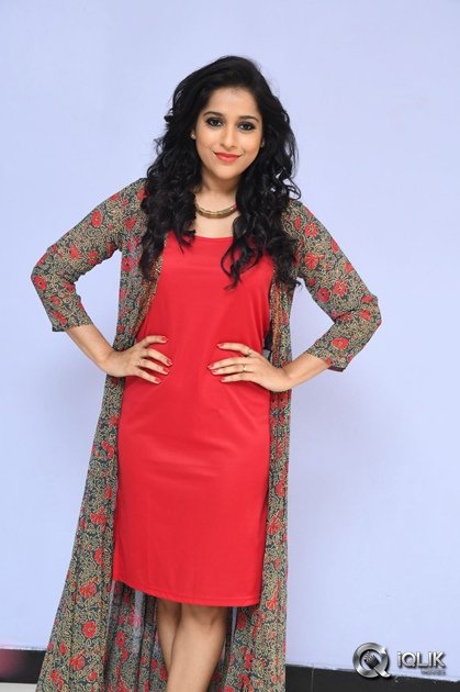 Rashmi-Gautam-At-Thanu-Vachenanta-Movie